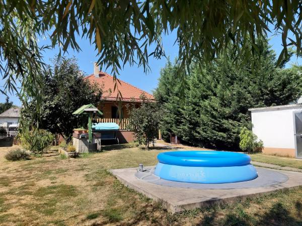 eladó családi ház, Balatonújlak